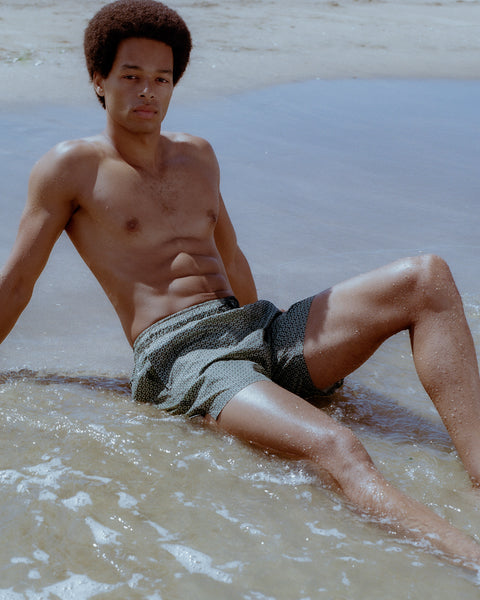 Line Shorts - Khaki/Green