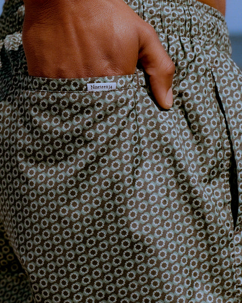 Line Shorts - Grey/Khaki